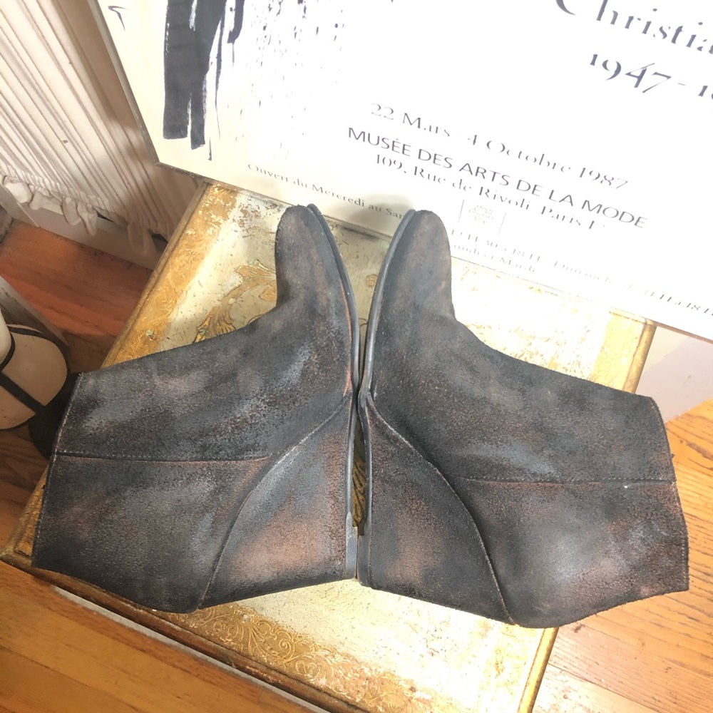 Sz7-FREE PEOPLE DISTRESSED BLACK/BROWN SUEDE BOOTS - Picture 13 of 16